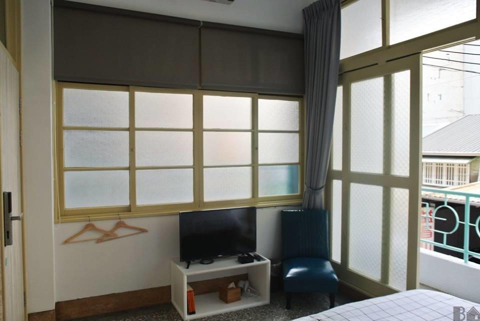 Bobooks Hostel Chiayi Exterior foto