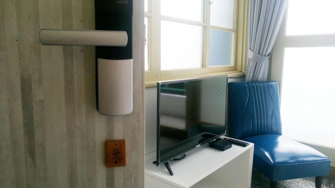 Bobooks Hostel Chiayi Exterior foto